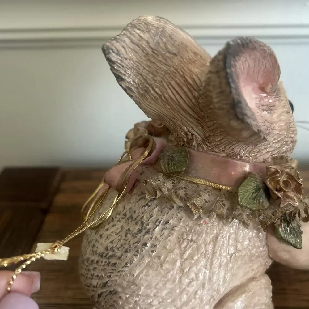 Vtg Pamela Amundson Decorative Easter Bunny Rabbit Decor Figurine 1996 Numbered